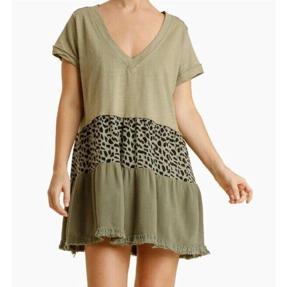 Umgee Tops - Umgee Top Tunic Short Sleeve Linen Blend Animal Print